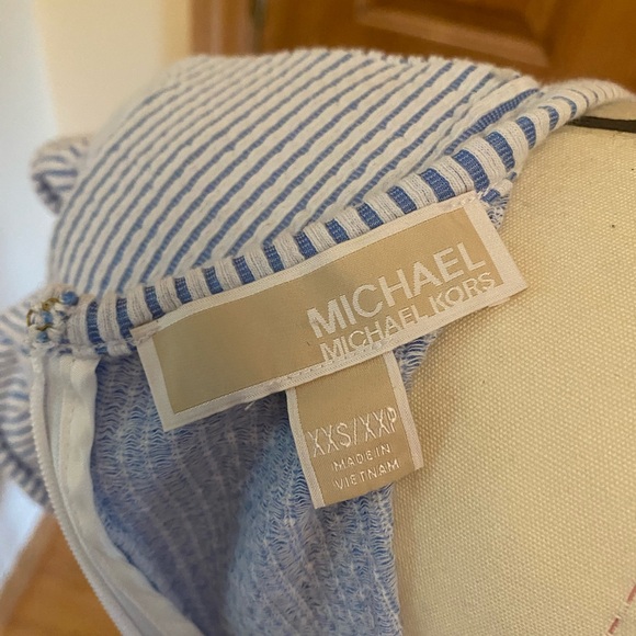 Michael Kors Women’s Blue/White Striped Ruffled Faux-Wrap Dress || Size: XXS - Picture 7 of 7